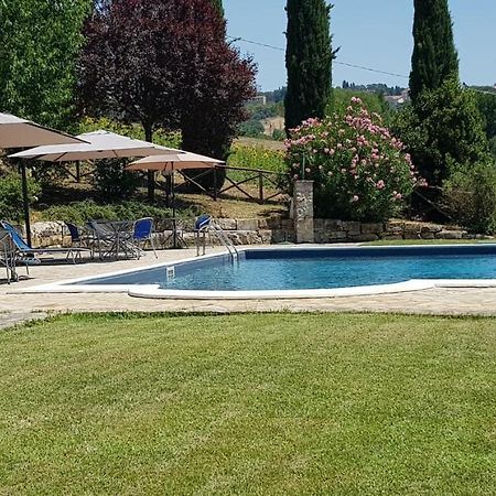 Case In Campagna Con Piscina A Todi Kültér fotó