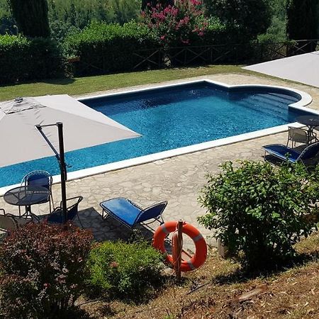 Case In Campagna Con Piscina A Todi Kültér fotó